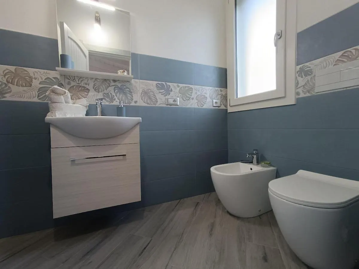 Moon - Camere Con Bagno Privato Su Forti 0*,